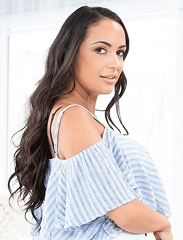 Sofi Ryan photo 3